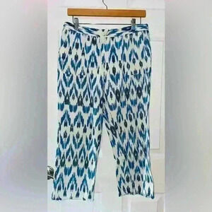 Anthropologie Hei Hei White Blue Southwestern Aztec Casual Cropped pant, Medium